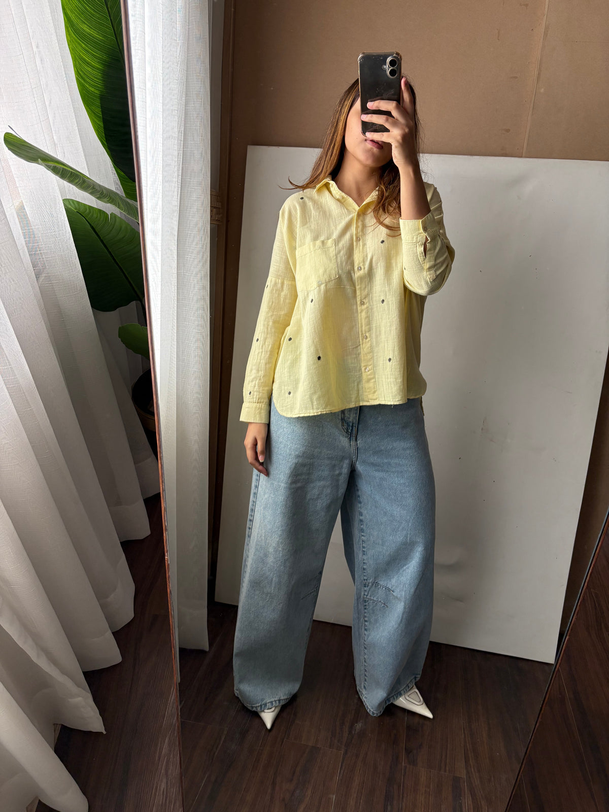 Butter yellow