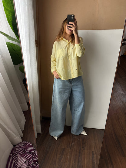 Butter yellow