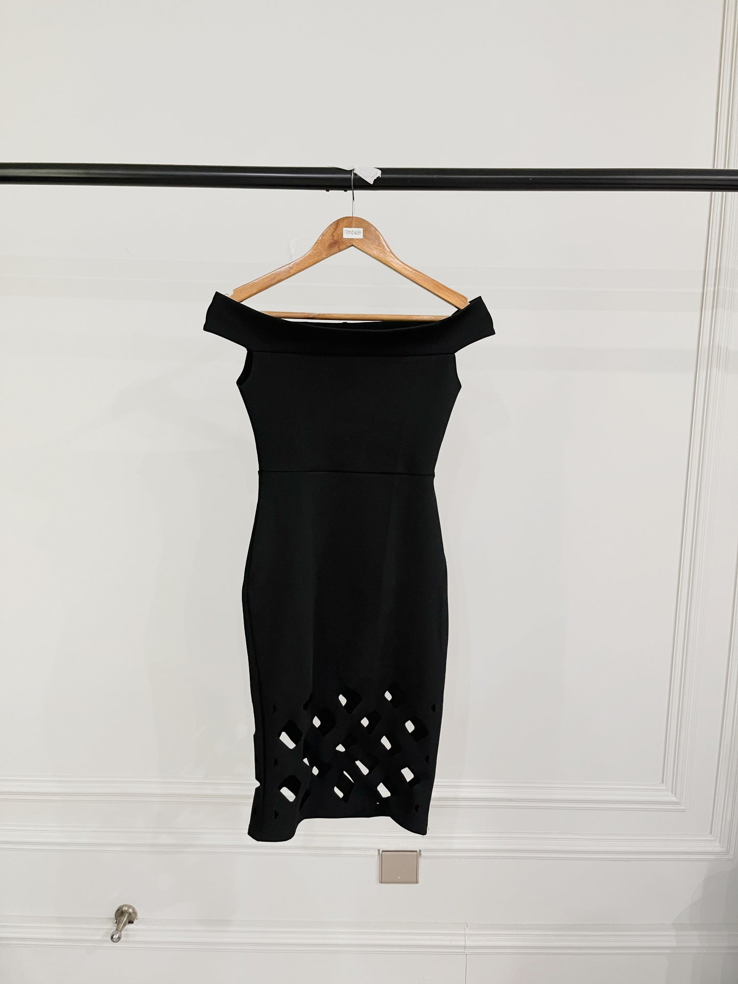 Party wear